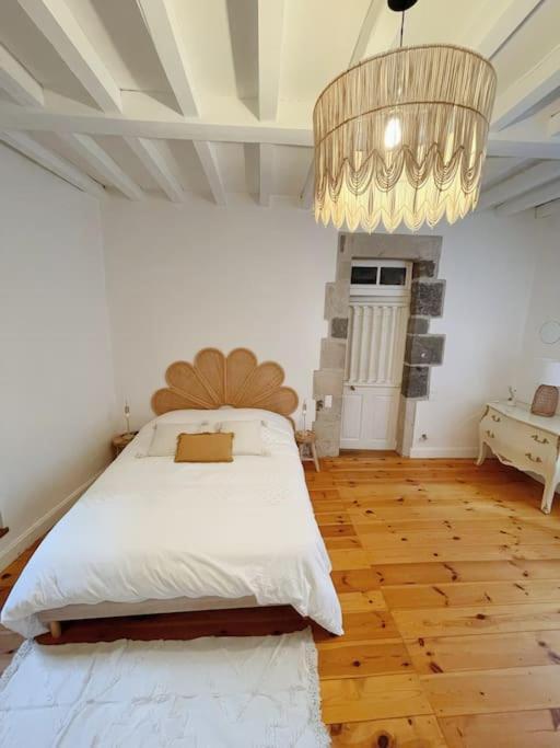 Logis Du Chandelier Le Puy-en-Velay Exterior foto